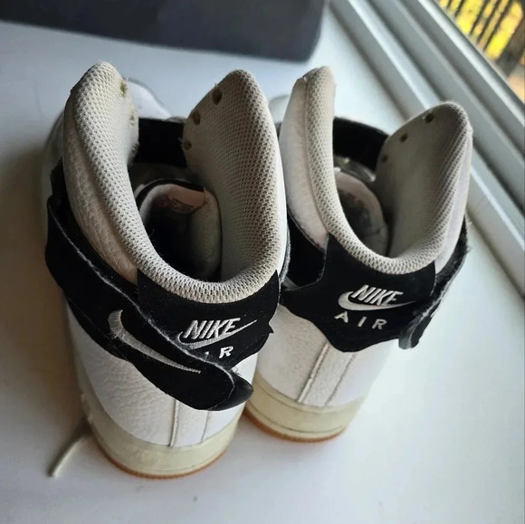 White/Black Nike Air Force 1 high-tops size US 9.5 Men's Basketball Shoes - Picture 5 of 10
